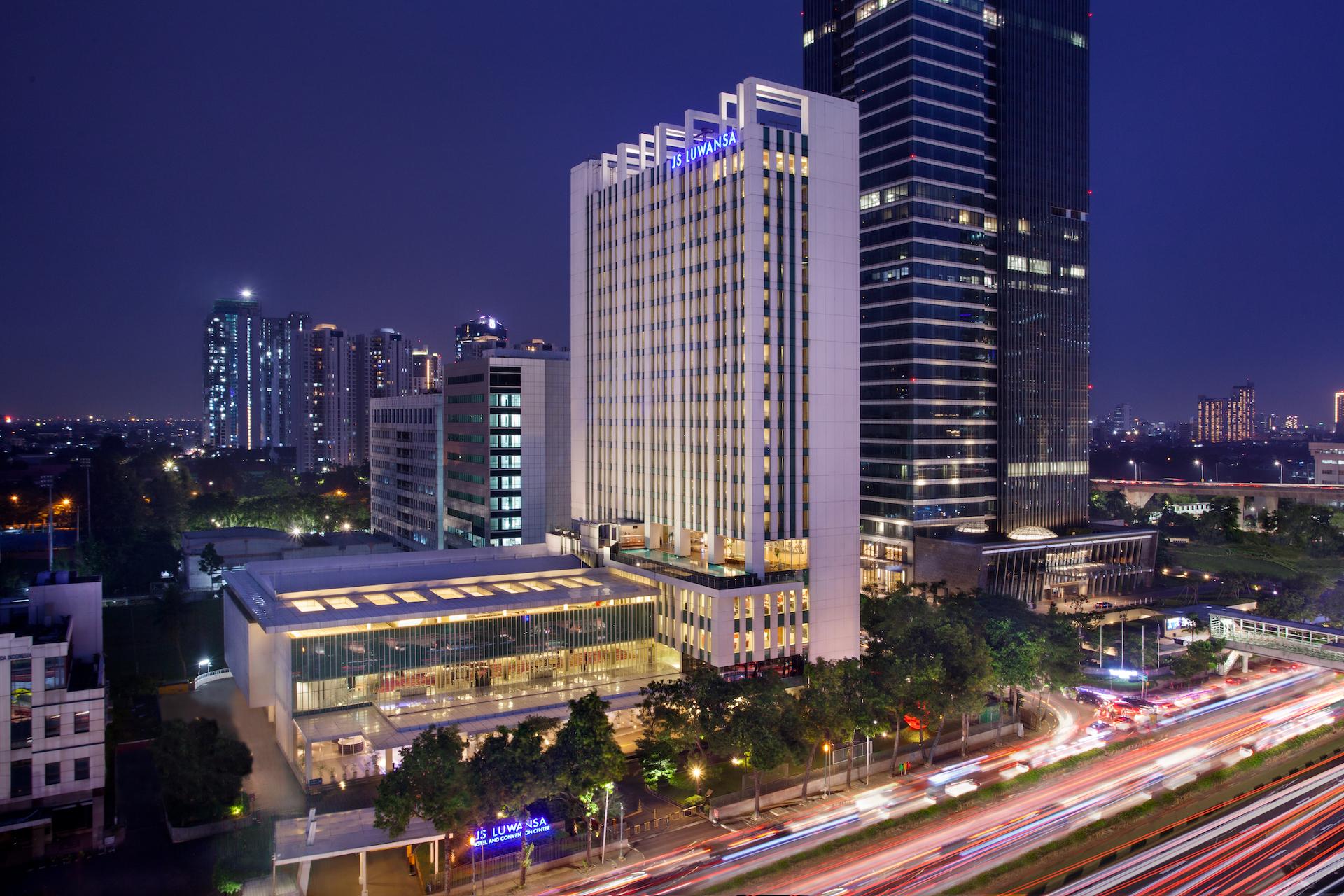 Js Luwansa Hotel & Convention Center Jakarta Exteriör bild
